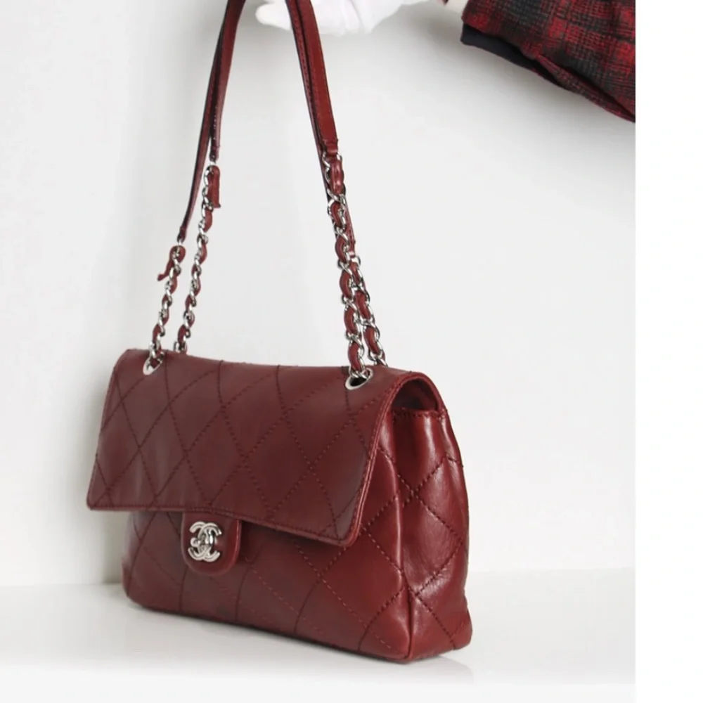 Chanel Bag - Picture 3 of 11